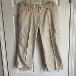 Sonoma Khaki Capris Midrise 8 Petite